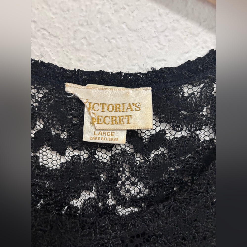 Victoria’s Secret gold label vintage lace sleeveless top - Picture 2 of 5